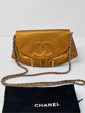 💎💎Preloved Chanel Gold Metallic Mini Half-Moon Caviar Wallet on Chain SHW